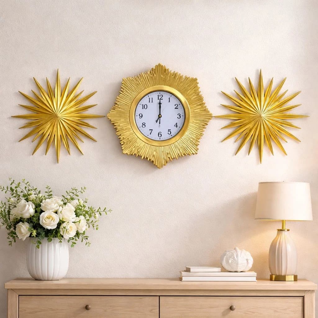 Horloge murale ronde doree detail cadran